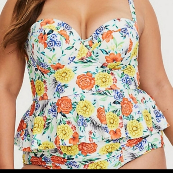 NWT Torrid two piece swimsuit 👙 size 00 - Picture 5 of 6
